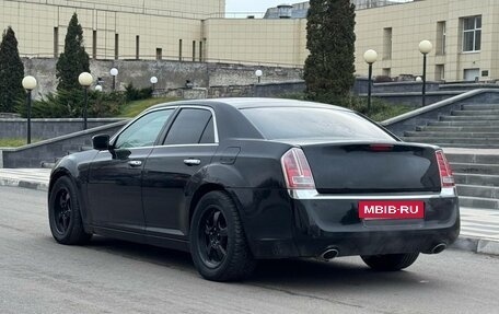 Chrysler 300C II, 2012 год, 730 000 рублей, 7 фотография