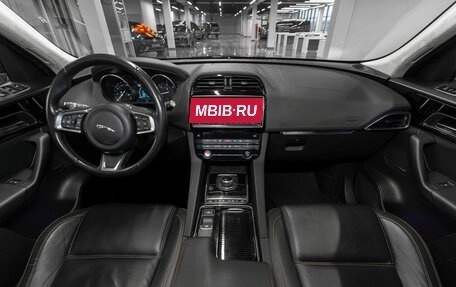 Jaguar F-Pace, 2020 год, 2 990 000 рублей, 8 фотография