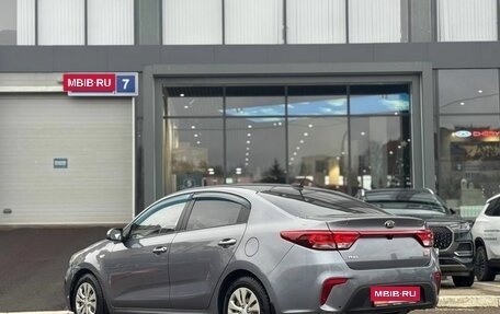 KIA Rio IV, 2018 год, 1 093 000 рублей, 3 фотография