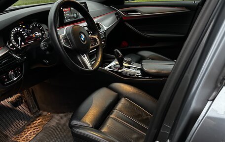 BMW 5 серия, 2017 год, 3 300 000 рублей, 10 фотография