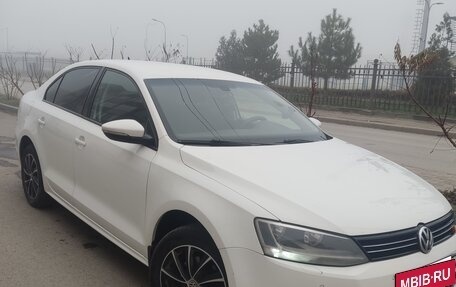 Volkswagen Jetta VI, 2012 год, 1 050 000 рублей, 27 фотография
