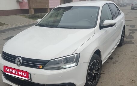 Volkswagen Jetta VI, 2012 год, 1 050 000 рублей, 32 фотография
