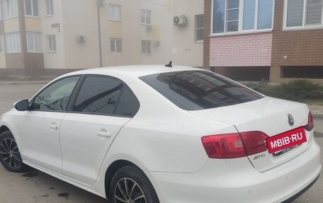 Volkswagen Jetta VI, 2012 год, 1 050 000 рублей, 30 фотография