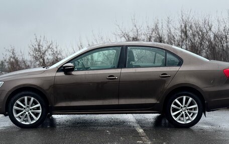 Volkswagen Jetta VI, 2011 год, 979 000 рублей, 3 фотография