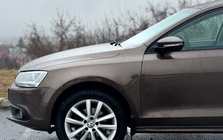 Volkswagen Jetta VI, 2011 год, 979 000 рублей, 11 фотография