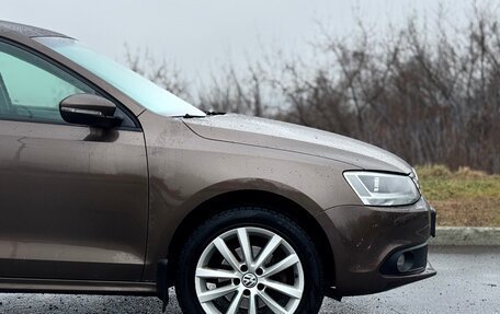 Volkswagen Jetta VI, 2011 год, 979 000 рублей, 13 фотография