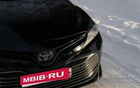 Toyota Camry, 2019 год, 2 450 000 рублей, 2 фотография