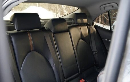 Toyota Camry, 2019 год, 2 450 000 рублей, 13 фотография