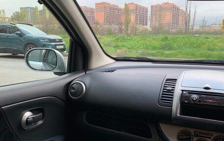 Nissan Note II рестайлинг, 2005 год, 590 000 рублей, 15 фотография