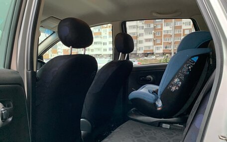 Nissan Note II рестайлинг, 2005 год, 590 000 рублей, 20 фотография