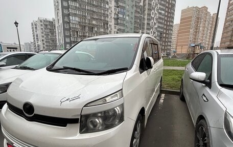 Toyota Voxy II, 2007 год, 1 300 000 рублей, 5 фотография