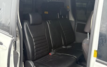 Toyota Voxy II, 2007 год, 1 300 000 рублей, 15 фотография