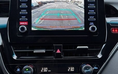 Toyota Camry, 2021 год, 2 950 000 рублей, 16 фотография