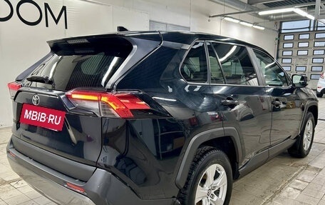 Toyota RAV4, 2021 год, 2 770 000 рублей, 5 фотография