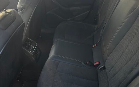 Audi A4, 2017 год, 3 000 000 рублей, 10 фотография