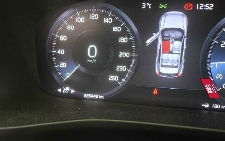 Volvo XC40 I, 2018 год, 2 300 000 рублей, 5 фотография