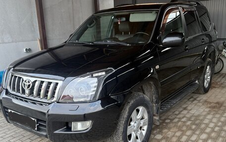 Toyota Land Cruiser Prado 120 рестайлинг, 2008 год, 2 400 000 рублей, 2 фотография