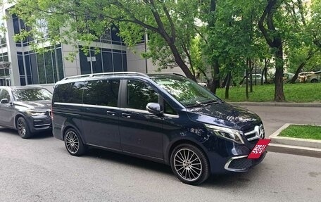 Mercedes-Benz V-Класс, 2020 год, 8 500 000 рублей, 2 фотография