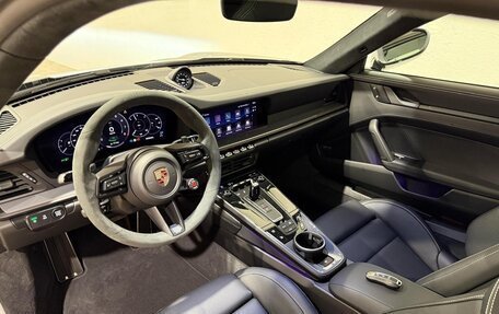 Porsche 911, 2025 год, 32 700 000 рублей, 28 фотография