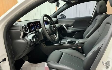 Mercedes-Benz A-Класс, 2022 год, 1 870 007 рублей, 11 фотография