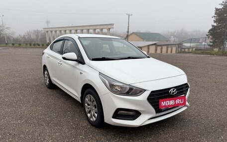 Hyundai Solaris II рестайлинг, 2017 год, 840 000 рублей, 3 фотография