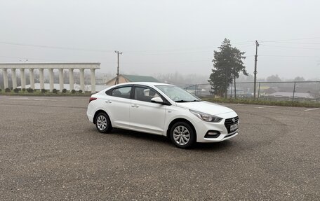 Hyundai Solaris II рестайлинг, 2017 год, 840 000 рублей, 10 фотография