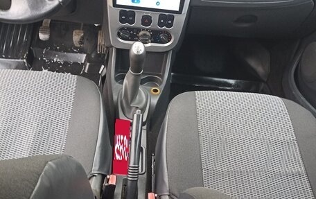 Renault Logan I, 2011 год, 570 000 рублей, 9 фотография