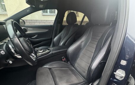 Mercedes-Benz E-Класс, 2018 год, 3 150 000 рублей, 6 фотография