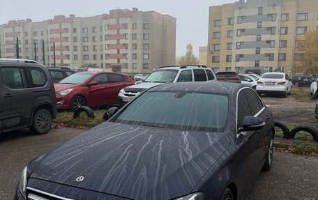 Mercedes-Benz E-Класс, 2018 год, 3 150 000 рублей, 8 фотография