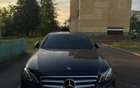 Mercedes-Benz E-Класс, 2018 год, 3 150 000 рублей, 9 фотография