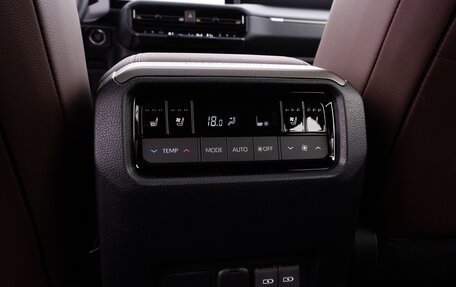 Toyota Land Cruiser Prado, 2025 год, 11 995 000 рублей, 28 фотография