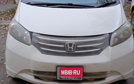 Honda Freed I, 2010 год, 800 000 рублей, 1 фотография