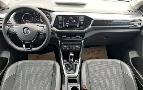 Volkswagen T-Cross I, 2021 год, 1 490 900 рублей, 10 фотография