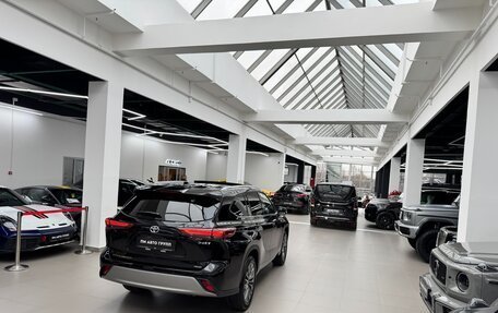 Toyota Highlander, 2025 год, 5 999 000 рублей, 37 фотография