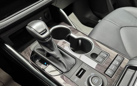 Toyota Highlander, 2025 год, 5 999 000 рублей, 31 фотография