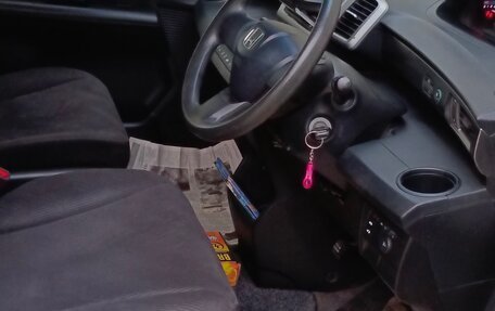 Honda Freed I, 2010 год, 800 000 рублей, 5 фотография