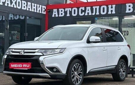 Mitsubishi Outlander III рестайлинг 3, 2015 год, 1 770 000 рублей, 6 фотография