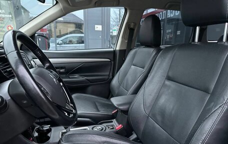 Mitsubishi Outlander III рестайлинг 3, 2015 год, 1 770 000 рублей, 16 фотография