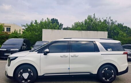 KIA Carnival, 2024 год, 5 200 000 рублей, 4 фотография