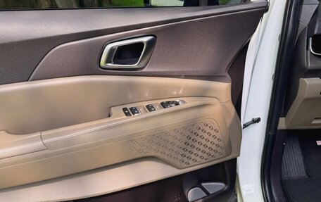 KIA Carnival, 2024 год, 5 200 000 рублей, 9 фотография