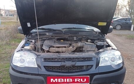 Chevrolet Niva I рестайлинг, 2015 год, 700 000 рублей, 9 фотография