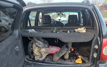 Chevrolet Niva I рестайлинг, 2015 год, 700 000 рублей, 16 фотография