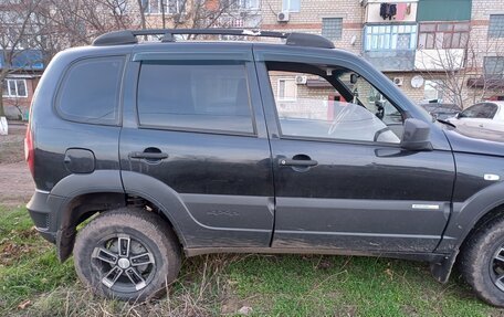 Chevrolet Niva I рестайлинг, 2015 год, 700 000 рублей, 21 фотография
