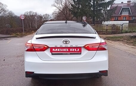 Toyota Camry, 2018 год, 2 200 000 рублей, 6 фотография