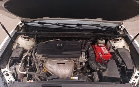 Toyota Camry, 2018 год, 2 200 000 рублей, 16 фотография