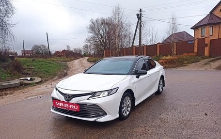 Toyota Camry, 2018 год, 2 200 000 рублей, 19 фотография