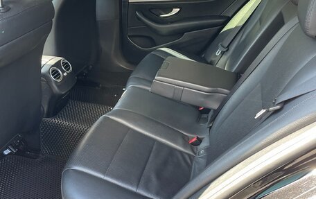 Mercedes-Benz E-Класс, 2019 год, 2 390 000 рублей, 11 фотография