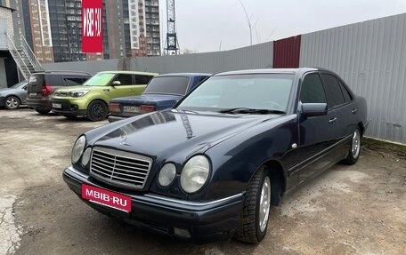 Mercedes-Benz E-Класс, 1997 год, 495 000 рублей, 6 фотография