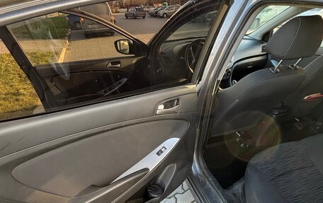 Hyundai Solaris II рестайлинг, 2014 год, 750 000 рублей, 12 фотография