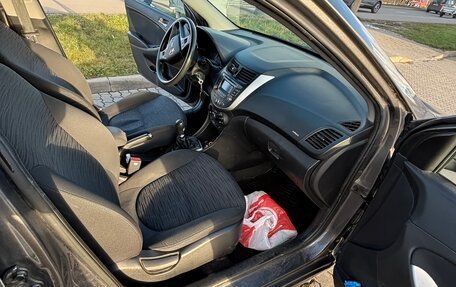 Hyundai Solaris II рестайлинг, 2014 год, 750 000 рублей, 13 фотография